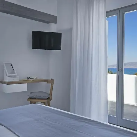 Aqua Breeze Villas *
